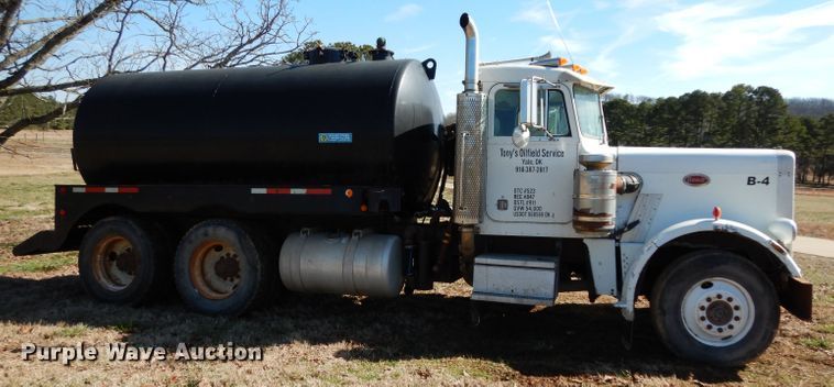 image for item DH2333 1985 Peterbilt 359 vacuum truck