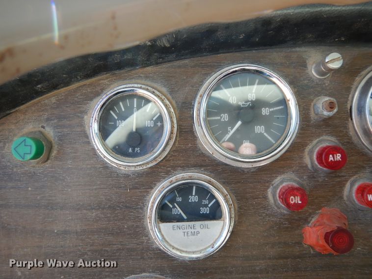 image for item DH2333 1985 Peterbilt 359 vacuum truck