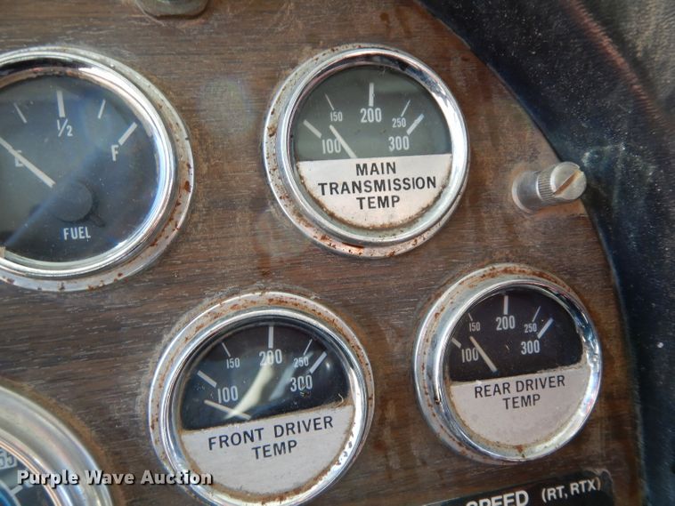 image for item DH2333 1985 Peterbilt 359 vacuum truck