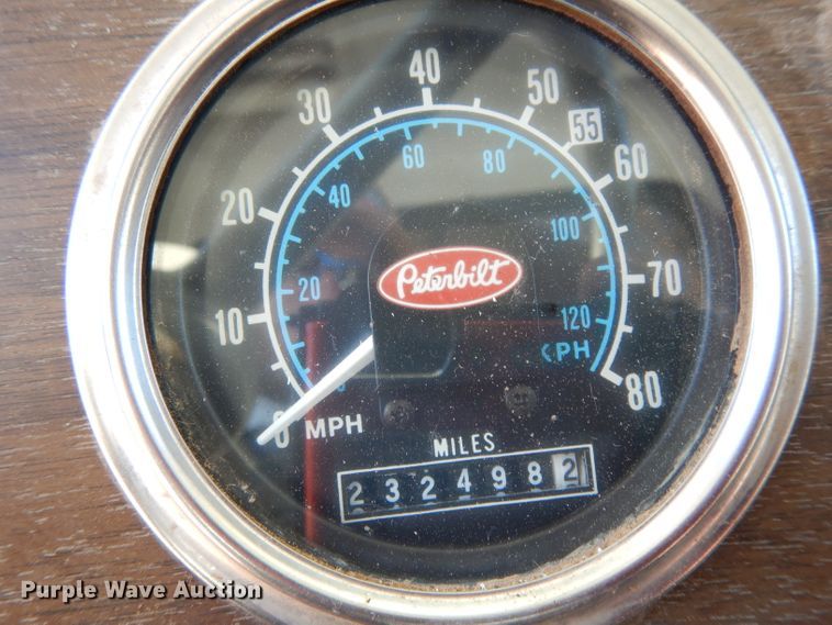 image for item DH2333 1985 Peterbilt 359 vacuum truck