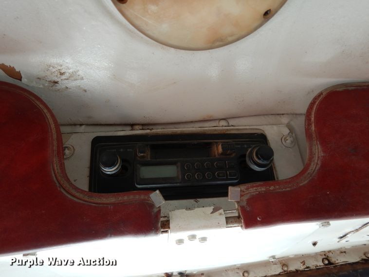 image for item DH2333 1985 Peterbilt 359 vacuum truck