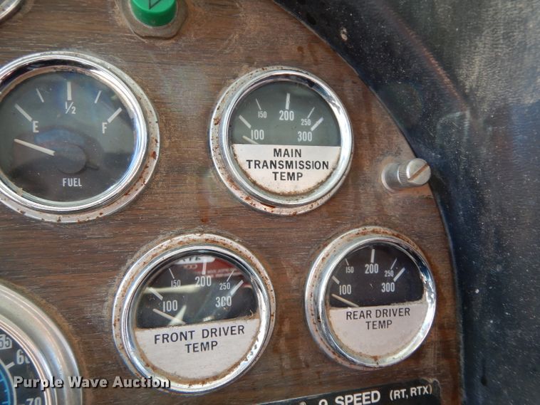 image for item DH2333 1985 Peterbilt 359 vacuum truck