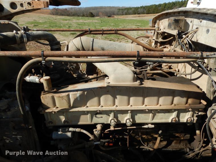 image for item DH2333 1985 Peterbilt 359 vacuum truck