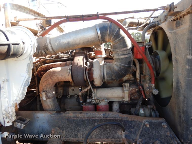 image for item DH2333 1985 Peterbilt 359 vacuum truck