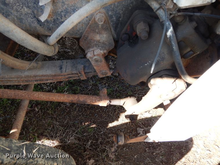 image for item DH2333 1985 Peterbilt 359 vacuum truck