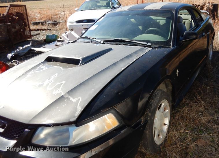 image for item DH2338 2000 Ford Mustang