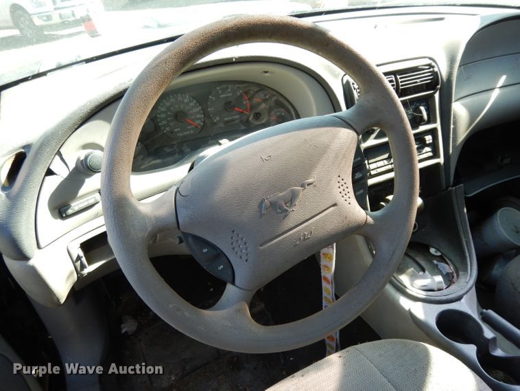 image for item DH2338 2000 Ford Mustang