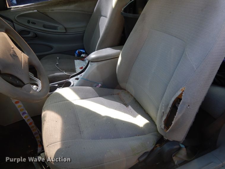 image for item DH2338 2000 Ford Mustang