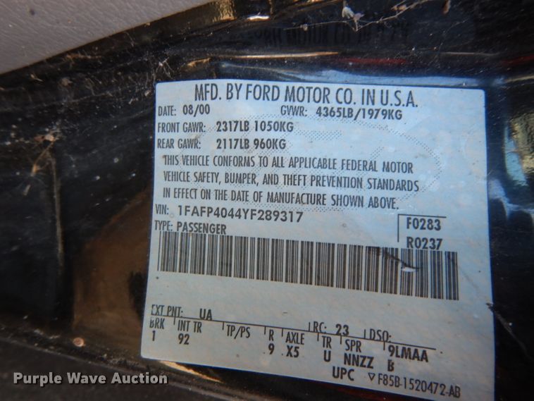 image for item DH2338 2000 Ford Mustang