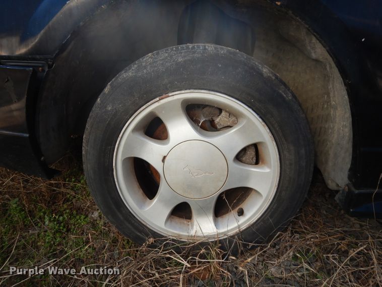image for item DH2338 2000 Ford Mustang