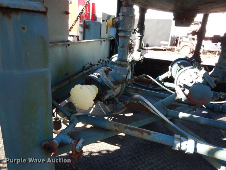 image for item DH2346 1992 Clemco Big Chem media blasting machine