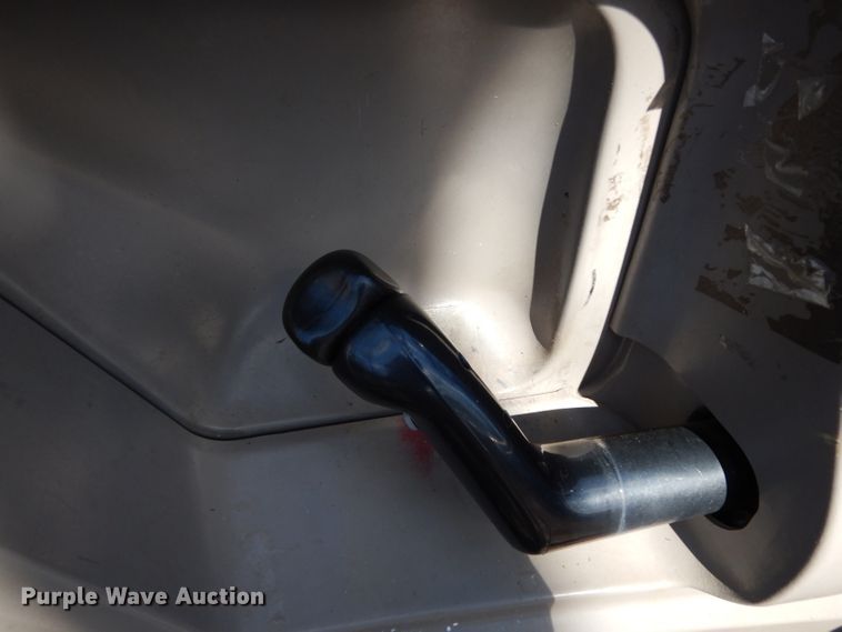 image for item DH2349 Raymond EASi-OPC30TT forklift