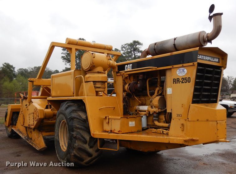 image for item DH2364 Caterpillar RR-250 soil stabilizer