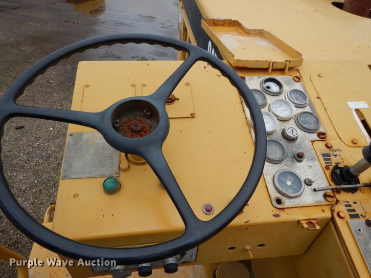 image for item DH2364 Caterpillar RR-250 soil stabilizer