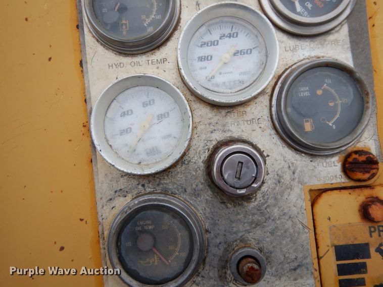 image for item DH2364 Caterpillar RR-250 soil stabilizer