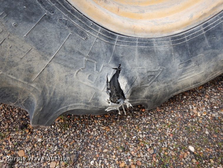 image for item DH2364 Caterpillar RR-250 soil stabilizer