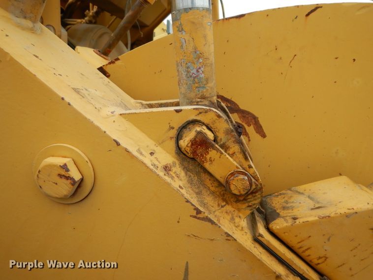 image for item DH2364 Caterpillar RR-250 soil stabilizer