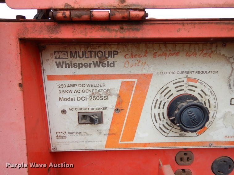 image for item DH2369 MQ Power Whisperweld welder/generator