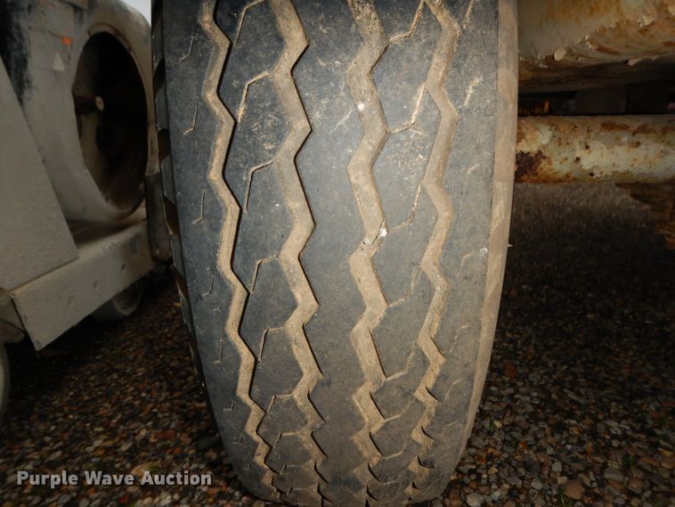 image for item DH2369 MQ Power Whisperweld welder/generator