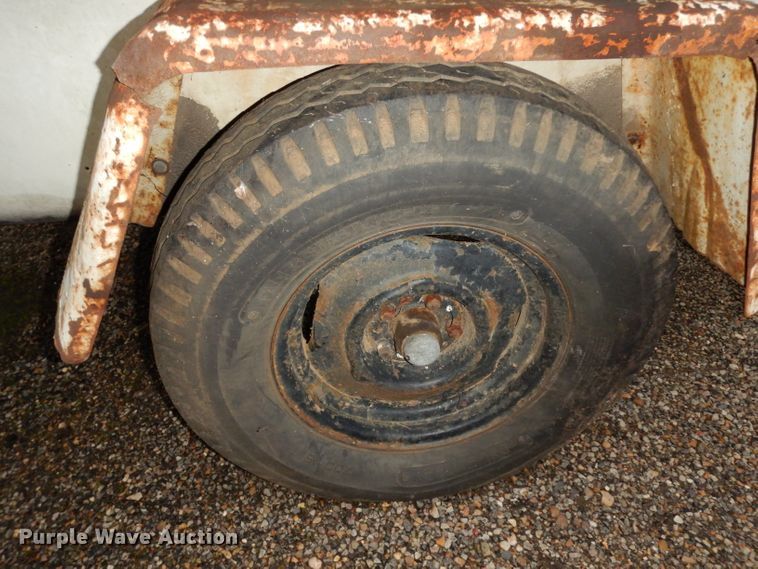 image for item DH2369 MQ Power Whisperweld welder/generator