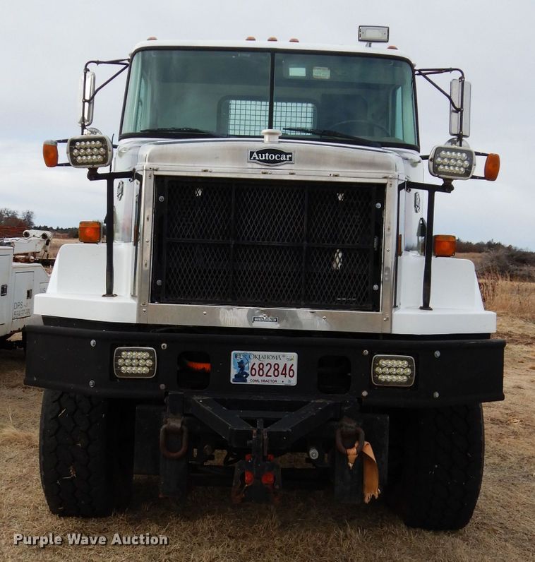 image for item DH3729 1994 Volvo Autocar semi truck