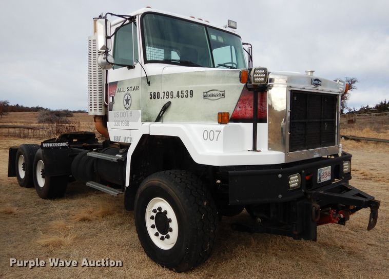 image for item DH3729 1994 Volvo Autocar semi truck