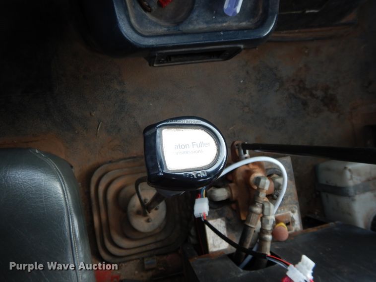 image for item DH3729 1994 Volvo Autocar semi truck