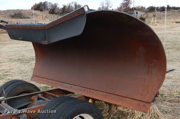 image for item DH3729 1994 Volvo Autocar semi truck