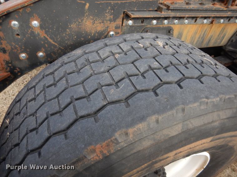 image for item DH3729 1994 Volvo Autocar semi truck