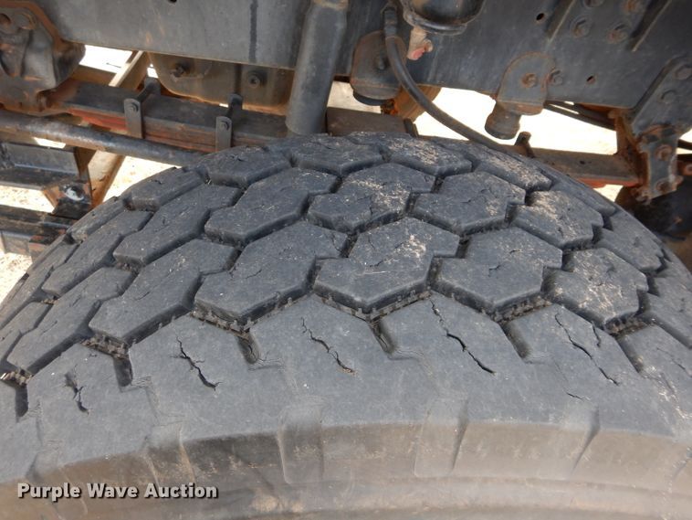 image for item DH3729 1994 Volvo Autocar semi truck