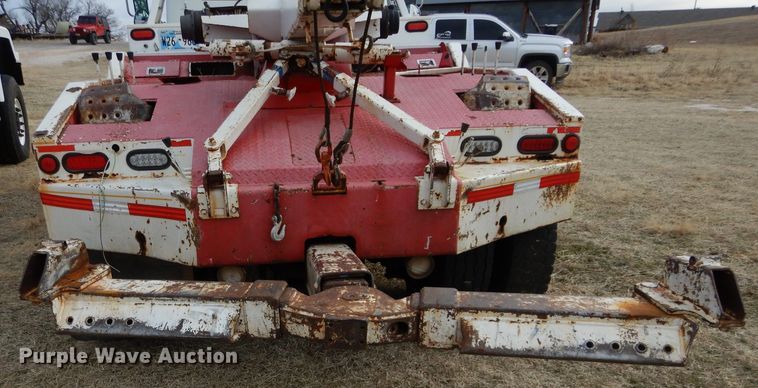 image for item DH3730 1996 International 4700 tow truck