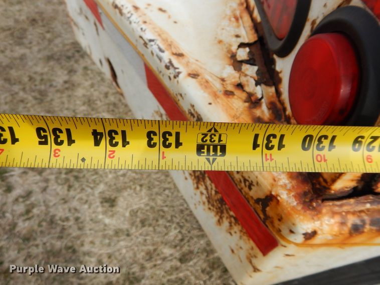 image for item DH3730 1996 International 4700 tow truck