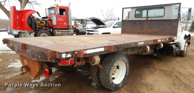 image for item DH4380 1995 International 4700 flatbed truck