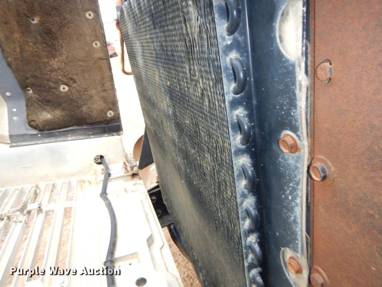 image for item DH4380 1995 International 4700 flatbed truck