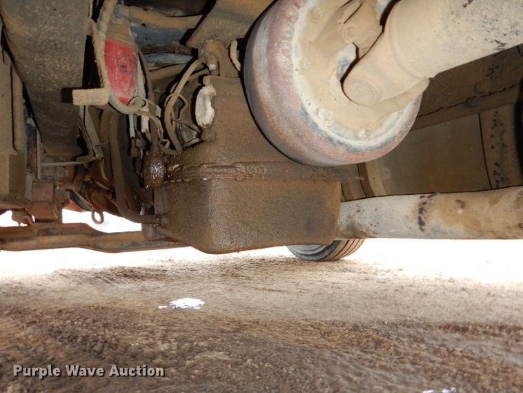 image for item DH4380 1995 International 4700 flatbed truck