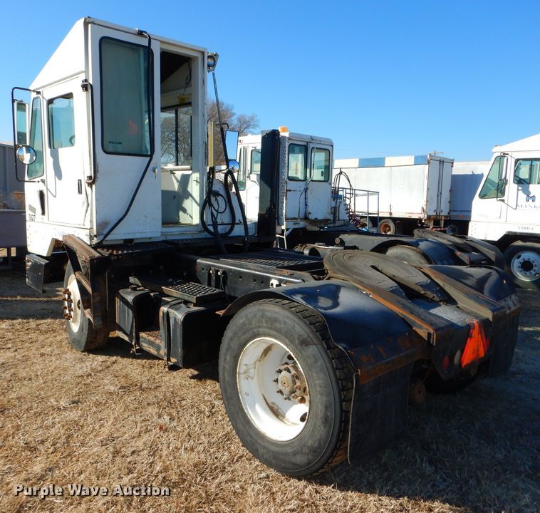 image for item DH4385 2004 Ottawa 30 yard truck