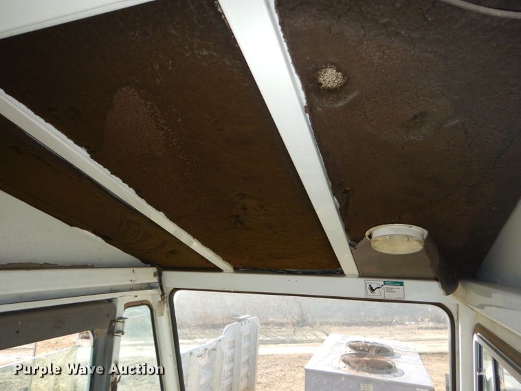 image for item DH4385 2004 Ottawa 30 yard truck