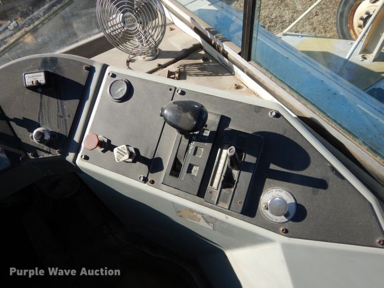 image for item DH4385 2004 Ottawa 30 yard truck