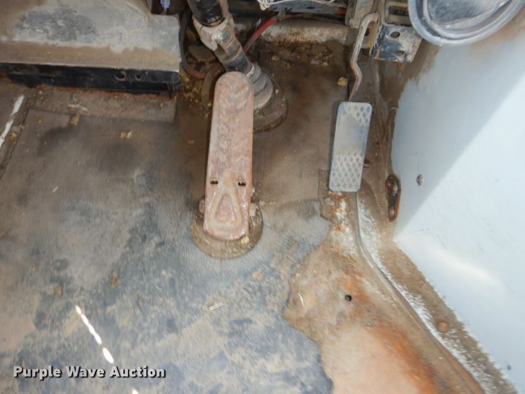 image for item DH4385 2004 Ottawa 30 yard truck