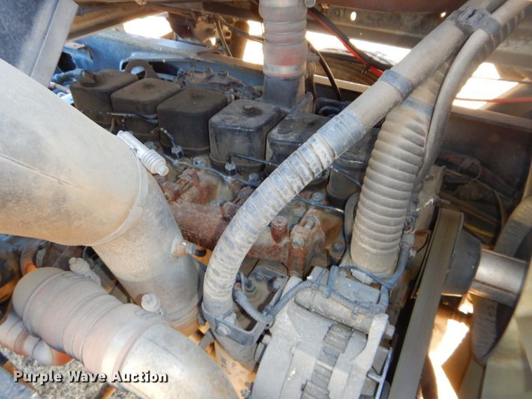 image for item DH4385 2004 Ottawa 30 yard truck