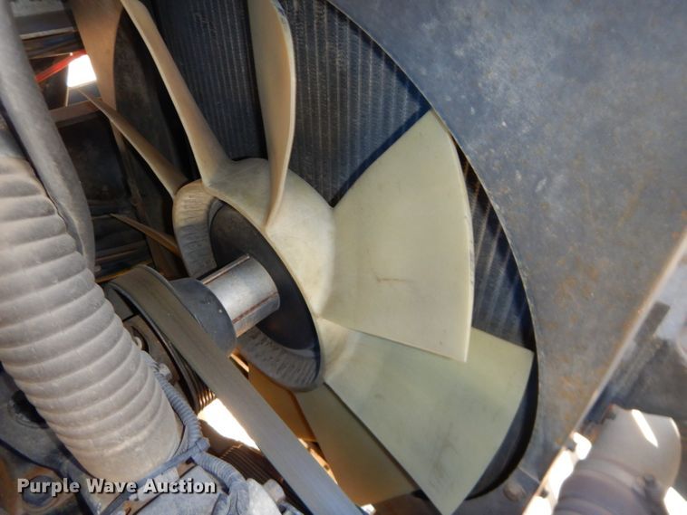 image for item DH4385 2004 Ottawa 30 yard truck