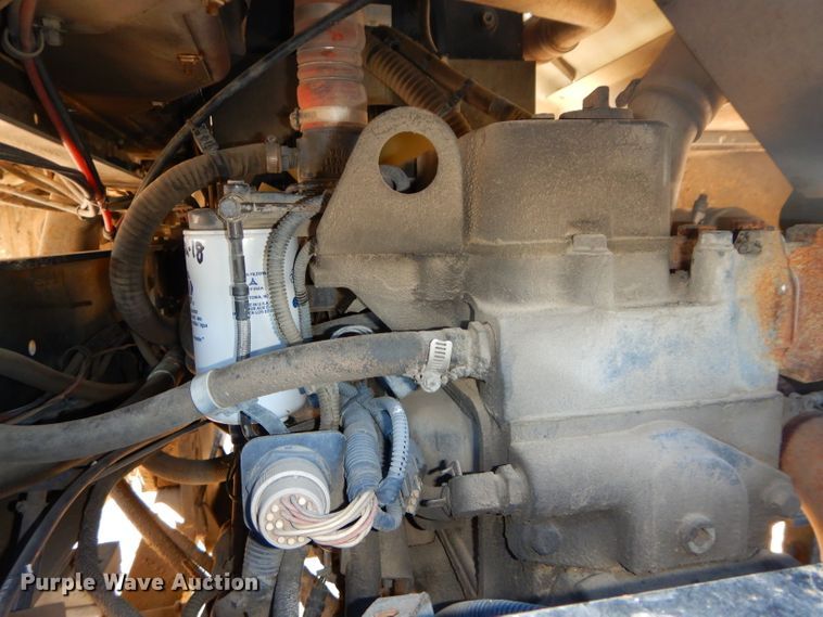 image for item DH4385 2004 Ottawa 30 yard truck