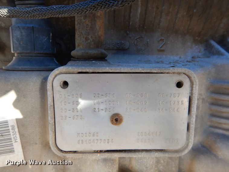 image for item DH4385 2004 Ottawa 30 yard truck