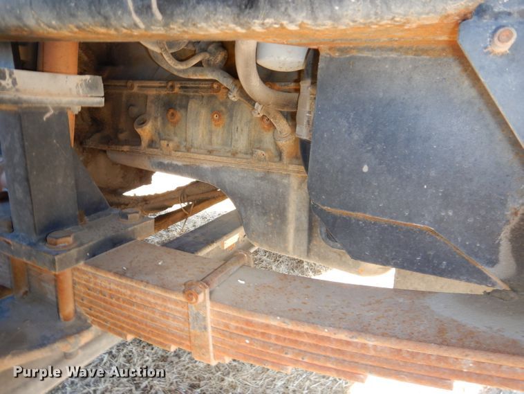 image for item DH4385 2004 Ottawa 30 yard truck