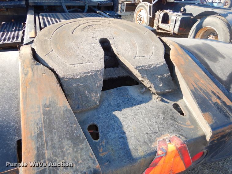 image for item DH4385 2004 Ottawa 30 yard truck