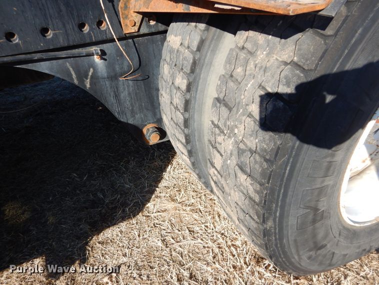 image for item DH4385 2004 Ottawa 30 yard truck