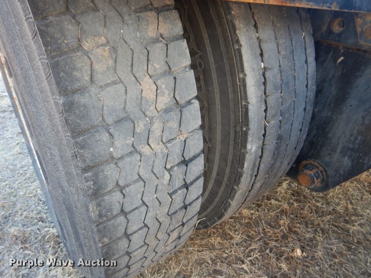 image for item DH4385 2004 Ottawa 30 yard truck