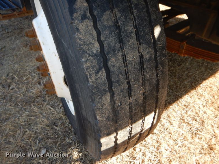 image for item DH4385 2004 Ottawa 30 yard truck