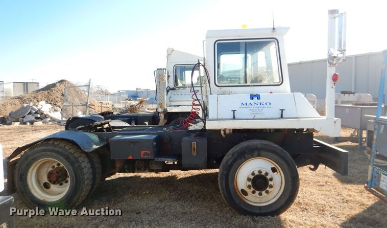 image for item DH4386 1990 Capacity yard truck