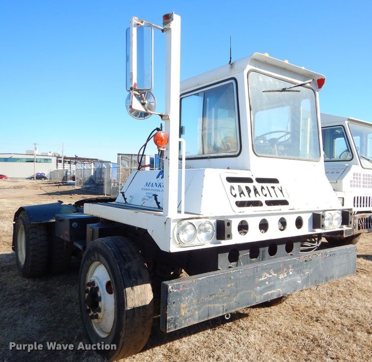 image for item DH4386 1990 Capacity yard truck